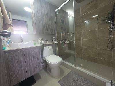 Apartamento de 4 alcobas en venta en Belen Alameda, Medellín, 102 m² · foto 15 de 17