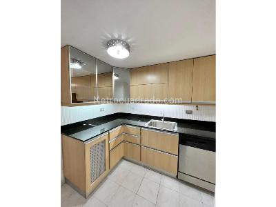 Casa de 5 alcobas en venta en La Sebastiana, Envigado, 204 m² · foto 8 de 20