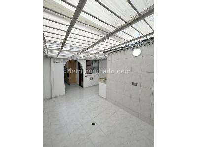 Casa de 5 alcobas en venta en La Sebastiana, Envigado, 204 m² · foto 11 de 20