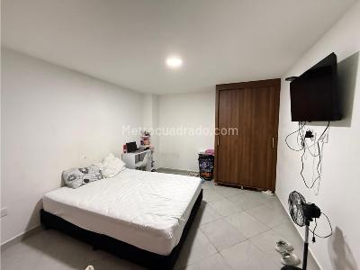 Apartamento de 2 alcobas en venta en Sebastiana, Envigado, 77 m² · foto 3 de 6