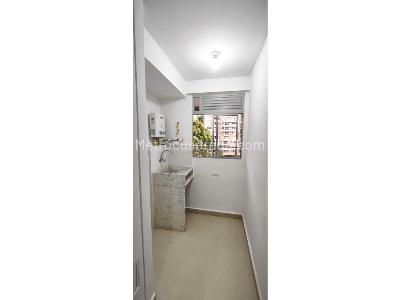 Apartamento de 2 alcobas en venta en San Jose, Sabaneta, 72 m² · foto 14 de 19