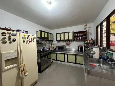 Apartamento de 4 alcobas en venta en Simon Bolivar, Medellín, 180 m² · foto 6 de 12