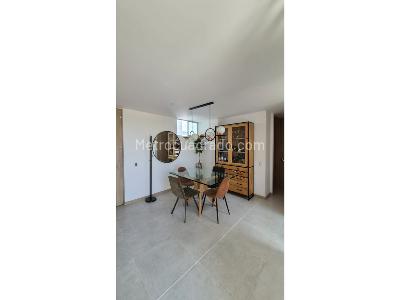 Apartamento de 3 alcobas en venta en Rionegro, Rionegro, 108 m² · foto 2 de 10