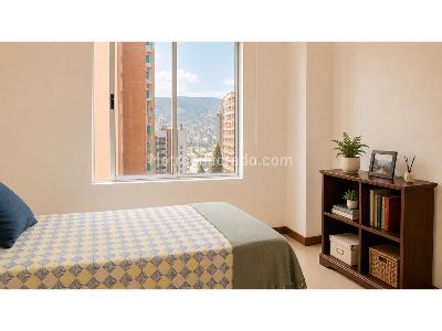 Apartamento de 3 alcobas en venta en Loma De Los Bernal, Medellín, 90 m² · foto 13 de 17