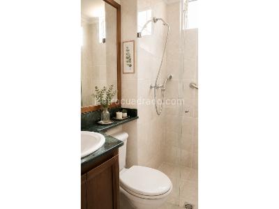 Apartamento de 3 alcobas en venta en Loma De Los Bernal, Medellín, 90 m² · foto 14 de 17