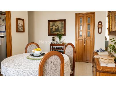 Apartamento de 3 alcobas en venta en Loma De Los Bernal, Medellín, 90 m² · foto 8 de 17