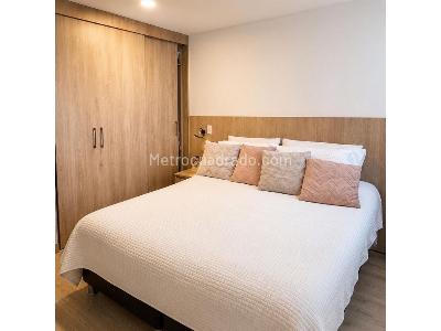 Apartamento de 3 alcobas en venta en El Poblado, Medellín, 77 m² · foto 7 de 9
