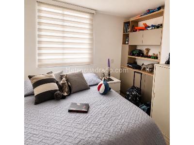 Apartamento de 3 alcobas en venta en El Poblado, Medellín, 77 m² · foto 9 de 9