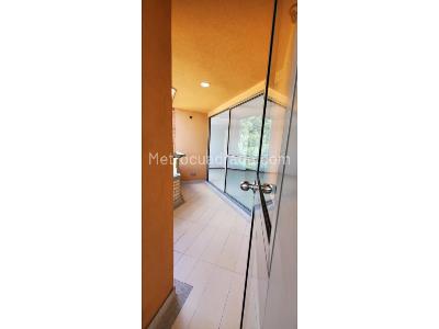 Apartamento de 3 alcobas en venta en Aves Maria, Sabaneta, 127 m² · foto 4 de 18