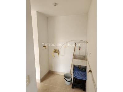 Apartamento de 3 alcobas en venta en Cañaveralejo, Sabaneta, 72 m² · foto 4 de 20