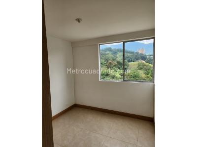 Apartamento de 3 alcobas en venta en Cañaveralejo, Sabaneta, 72 m² · foto 8 de 20
