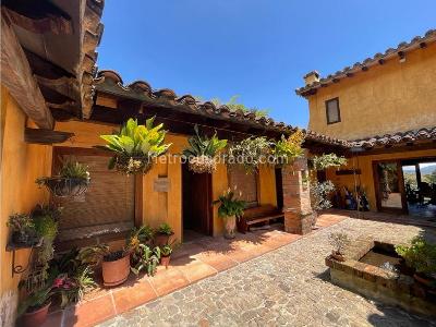 Casa de 3 alcobas en venta en Llanogrande, Rionegro · foto 1 de 11