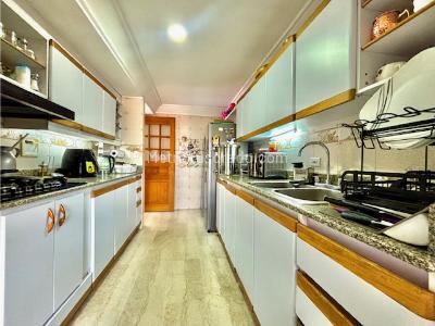 Apartamento de 3 alcobas en venta en Provenza, Medellín, 153 m² · foto 8 de 20
