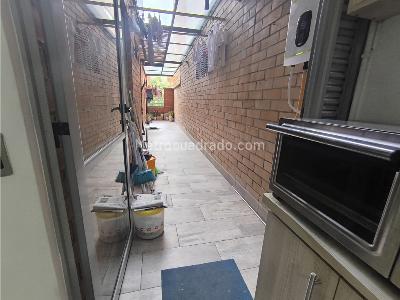 Apartamento de 3 alcobas en venta en Loma Del Chocho, Envigado, 137 m² · foto 13 de 20