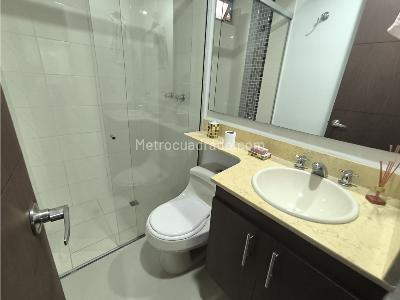Apartamento de 3 alcobas en venta en Loma Del Chocho, Envigado, 137 m² · foto 17 de 20