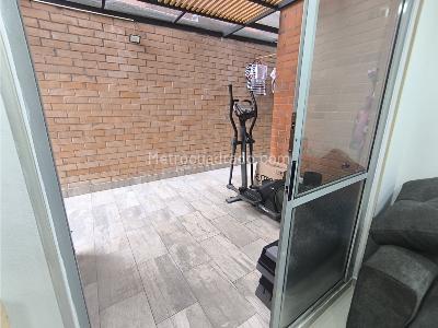 Apartamento de 3 alcobas en venta en Loma Del Chocho, Envigado, 137 m² · foto 19 de 20