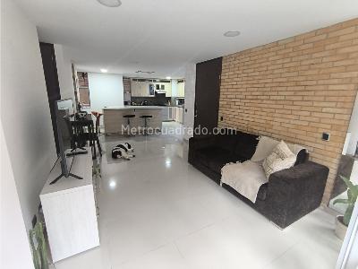 Apartamento de 3 alcobas en venta en Loma Del Chocho, Envigado, 137 m² · foto 6 de 20