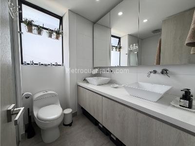 Apartamento de 3 alcobas en venta en Loma De Las Brujas, Envigado, 148 m² · foto 20 de 20