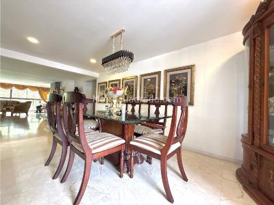 Apartamento de 4 alcobas en venta en La Calera, Medellín, 302 m² · foto 4 de 20
