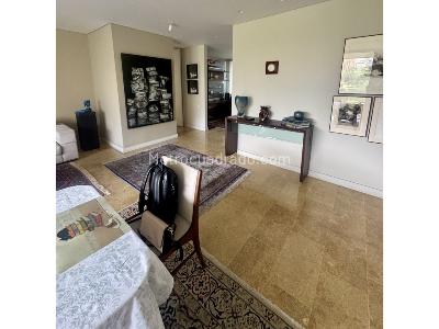 Apartamento de 2 alcobas en venta en Loma De Los Balsos, Medellín, 153 m² · foto 7 de 20