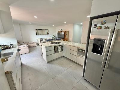 Apartamento de 3 alcobas en venta en Laureles Primer Parque, Medellín, 102 m² · foto 4 de 14