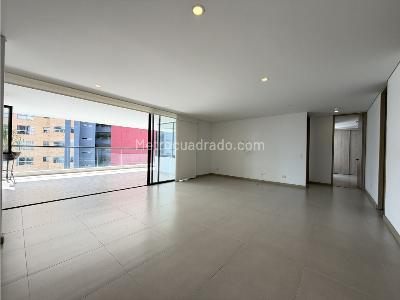 Apartamento de 3 alcobas en venta en Loma De Las Brujas, Envigado, 147 m² · foto 6 de 20