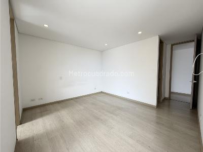 Apartamento de 3 alcobas en venta en Loma De Las Brujas, Envigado, 147 m² · foto 13 de 20