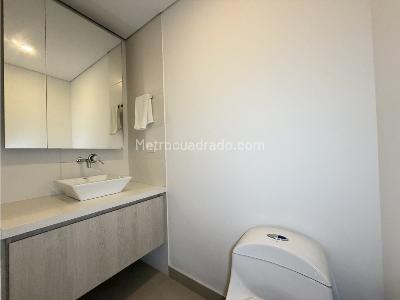 Apartamento de 3 alcobas en venta en Loma De Las Brujas, Envigado, 147 m² · foto 18 de 20