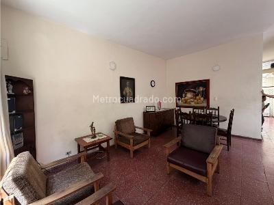 Casa de 3 alcobas en venta en La Floresta, Medellín, 114 m² · foto 12 de 13