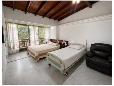 Casa de 3 alcobas en venta en Belen La Nubia, Medellín, 151 m² · foto 7 de 8
