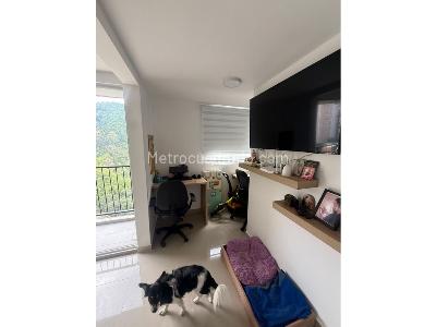 Apartamento de 2 alcobas en venta en San Jose, Sabaneta, 55 m² · foto 10 de 14