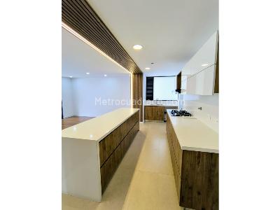 Apartamento de 3 alcobas en venta en Santa Maria De Los Angeles, Medellín, 200 m² · foto 2 de 20