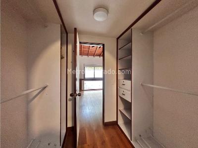 Casa de 3 alcobas en venta en El Poblado, Medellín, 242 m² · foto 18 de 20