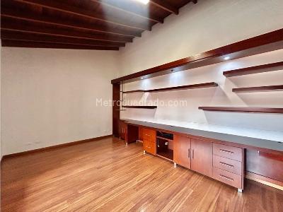 Casa de 3 alcobas en venta en El Poblado, Medellín, 242 m² · foto 19 de 20