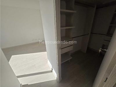 Apartamento en venta en Av Las Vegas, Envigado · foto 5 de 14