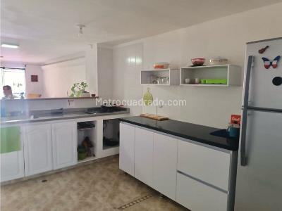 Apartamento de 2 alcobas en venta en El Dorado, Envigado, 96 m² · foto 11 de 20