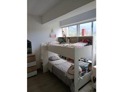 Apartamento de 2 alcobas en venta en La Doctora, Sabaneta, 66 m² · foto 4 de 11