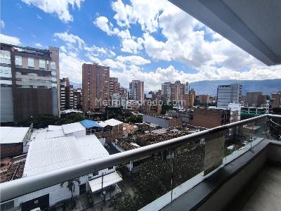 Apartamento de 3 alcobas en venta en Laureles, Medellín, 93 m² · foto 2 de 20