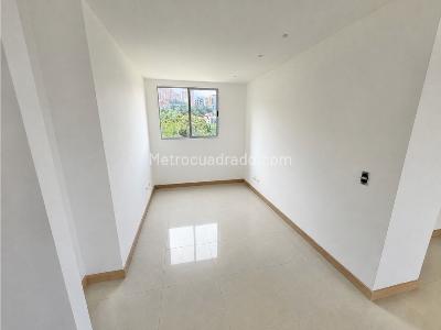 Apartamento de 3 alcobas en venta en El Poblado, Medellín, 99 m² · foto 4 de 13
