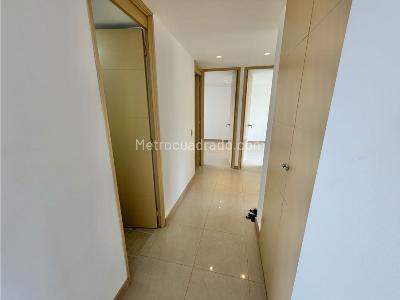 Apartamento de 3 alcobas en venta en El Poblado, Medellín, 99 m² · foto 6 de 13