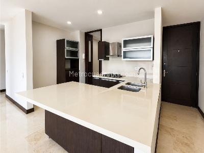 Apartamento de 2 alcobas en venta en Las Lomitas, Sabaneta, 108 m² · foto 4 de 20