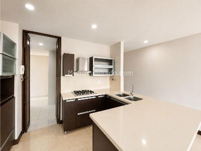 Apartamento de 2 alcobas en venta en Las Lomitas, Sabaneta, 108 m² · foto 5 de 20