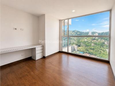 Apartamento de 2 alcobas en venta en Las Lomitas, Sabaneta, 108 m² · foto 9 de 20