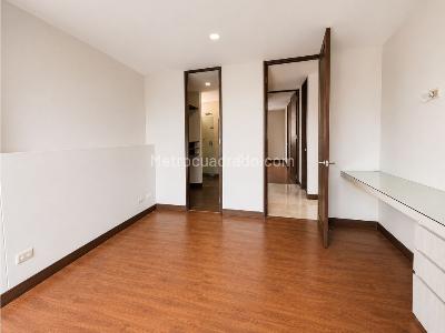 Apartamento de 2 alcobas en venta en Las Lomitas, Sabaneta, 108 m² · foto 10 de 20