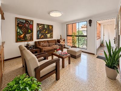 Apartamento de 3 alcobas en venta en San Joaquin, Medellín, 116 m² · foto 2 de 14