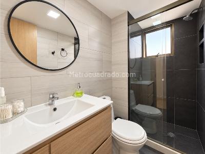 Apartamento de 3 alcobas en venta en Laureles Estadio, Medellín, 81 m² · foto 4 de 11