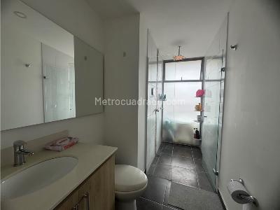 Apartamento en venta en El Esmeraldal, Envigado · foto 15 de 18