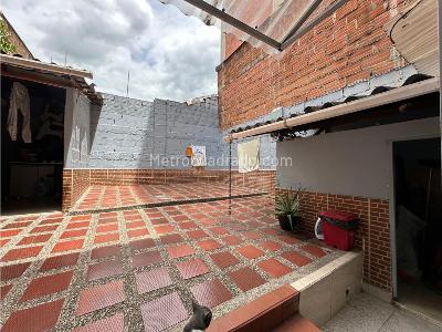 Apartamento en venta en Araucaria, Itagüí · foto 15 de 16