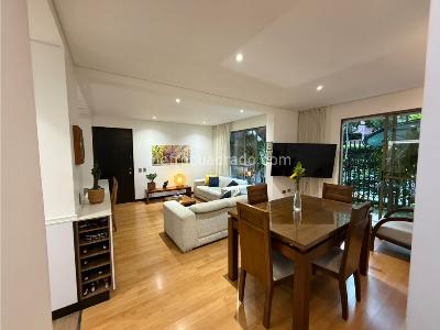 Apartamento en venta en Loma De Los Bernal, Medellín · foto 2 de 20