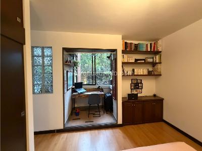 Apartamento en venta en Loma De Los Bernal, Medellín · foto 20 de 20